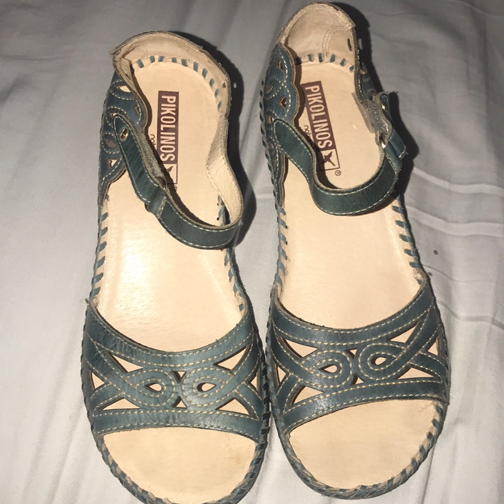 Wedge sandals